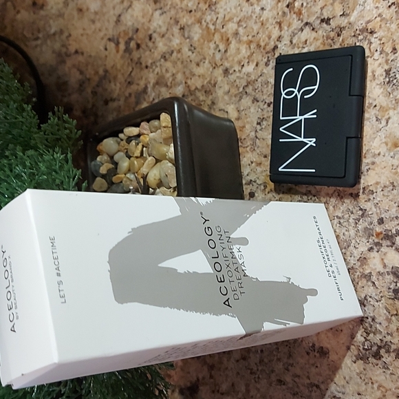 NEW mask/blush - Picture 2 of 3